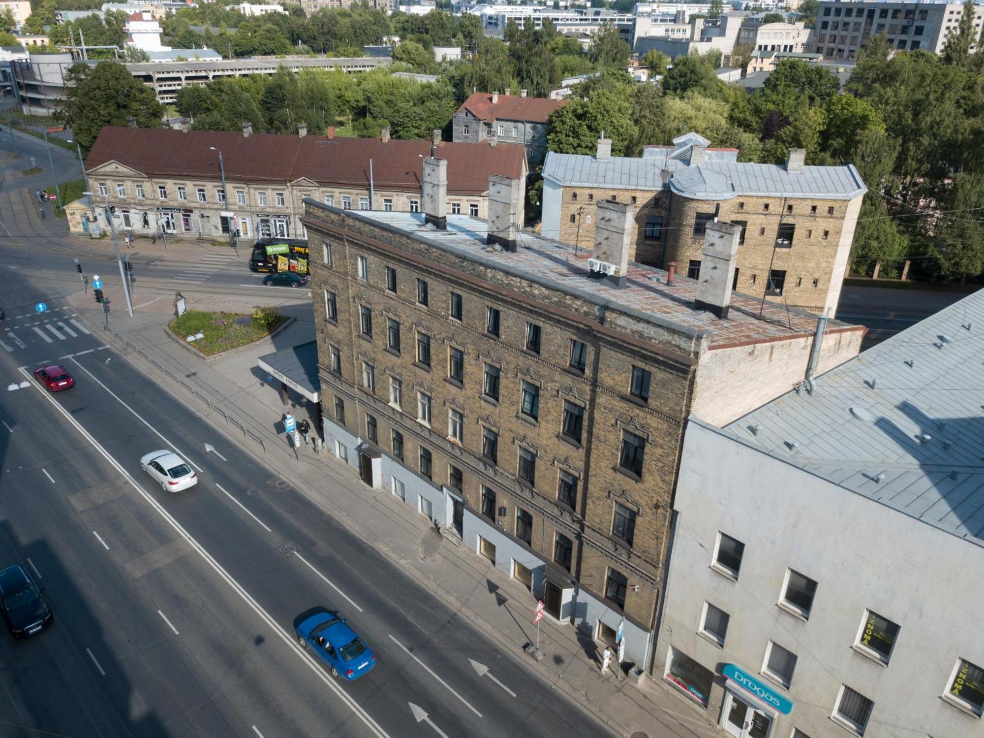 Aparthotel Riga Buitenkant foto The building of the former Kaunas Jewish school