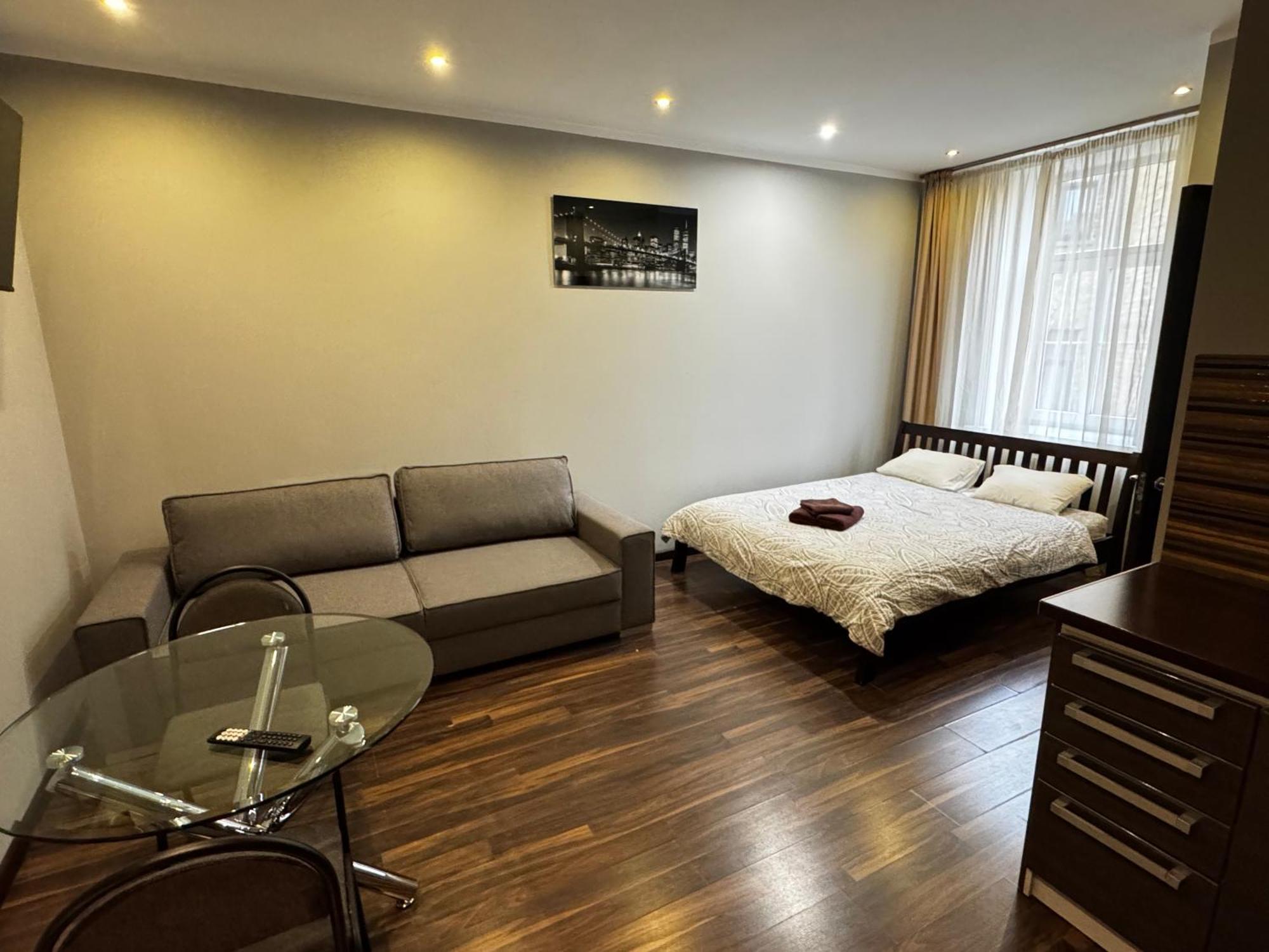 Aparthotel Riga Buitenkant foto A studio apartment in London