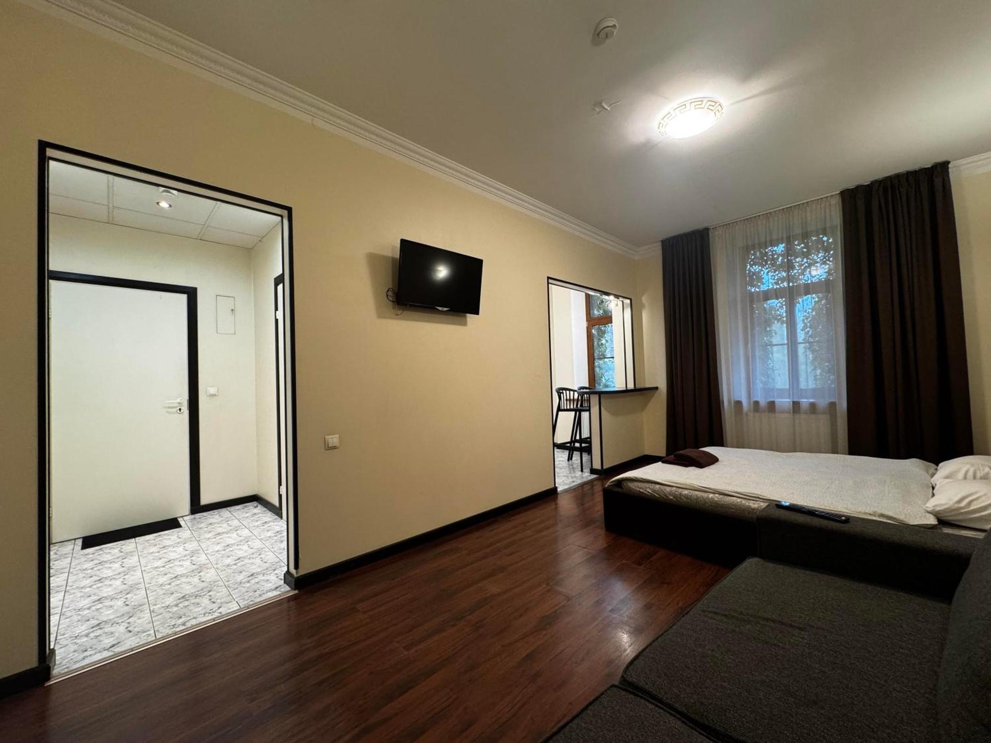 Aparthotel Riga Buitenkant foto A room at the hotel